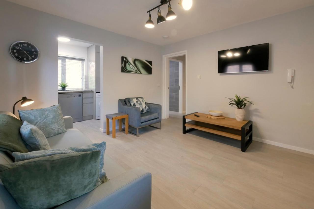 דירות Crewe Short Lets 6 Victoria Court, קרו מראה חיצוני תמונה