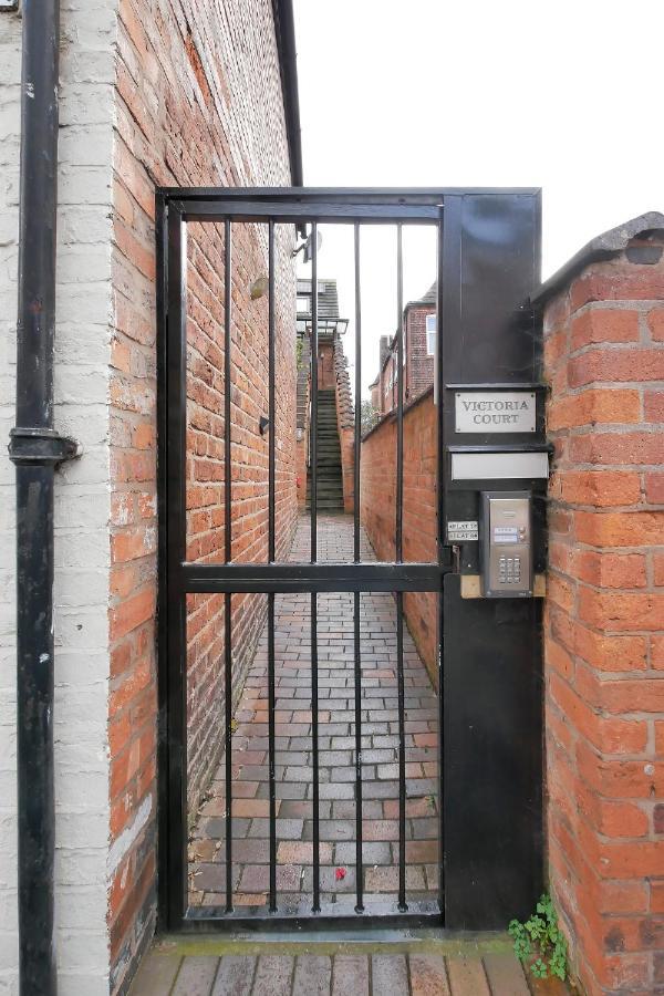 דירות Crewe Short Lets 6 Victoria Court, קרו מראה חיצוני תמונה