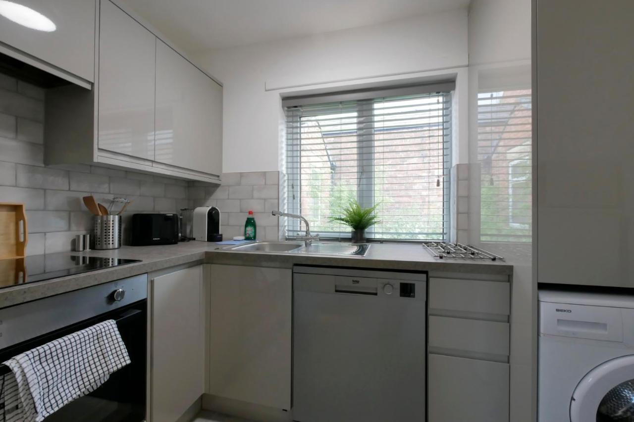 דירות Crewe Short Lets 6 Victoria Court, קרו מראה חיצוני תמונה